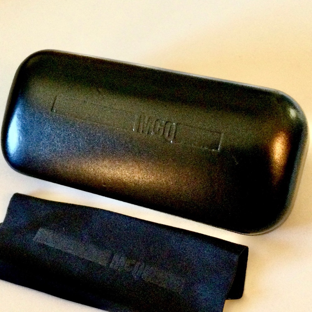 ALEXANDER MCQUEEN BLACK SUNGLASSES CASE HARD SHELL NEW
